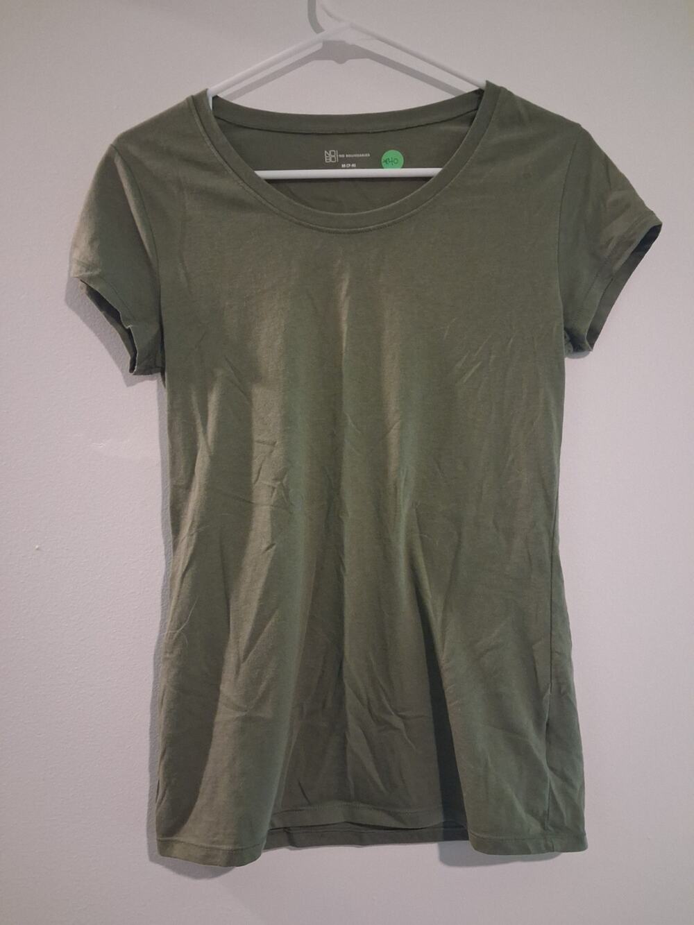 No Boundaries Green Solid Scoop Neck Short Sleeve Knit Basic T-Shirt Women's M
